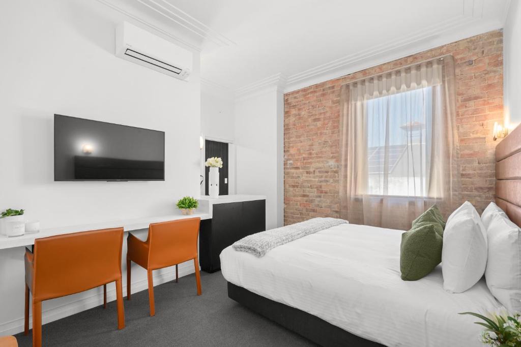 Grand Hotel | Wyong