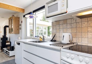 6 person holiday home in Frørup