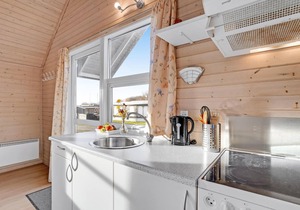 Amazing home in Struer with kitchen