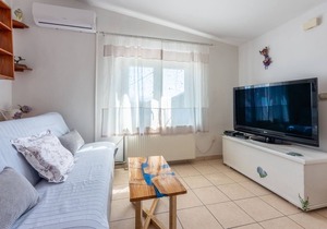 Apartments Mladen (63011-A4) - Baska - island Krk