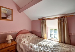 Gors - Two Bedroom House, Sleeps 4