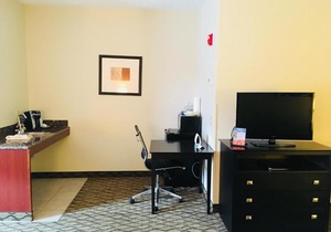 Holiday Inn Express Hotel & Suites Cadillac by IHG