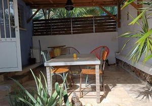 Spacieux appart T3 à st gilles les bains 80 m2, grande varangue, plage