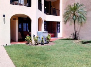 Crescent Beach | Candelero Abajo