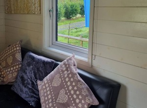 Shepherds Hut Riverview | Llanfair Caereinion