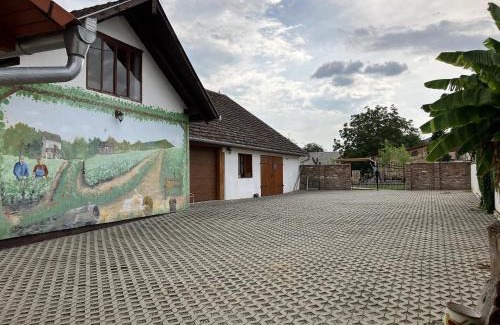 Villany Apartment | Ádám Vendégház