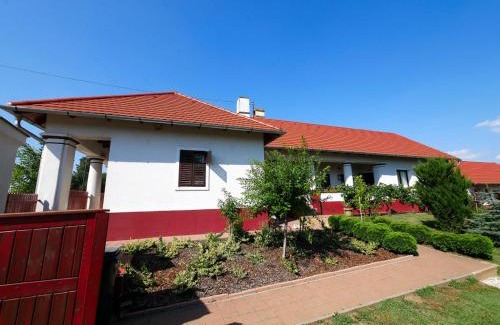 Almosd Apartment | Álmosdi Tópart Vendégház