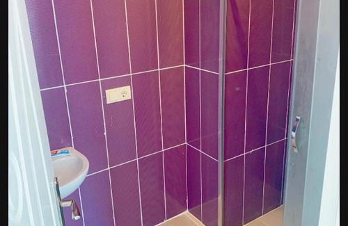 Arnavutkoy House | çift kişilik banyolu oda (2) havalimanına 10 dakika