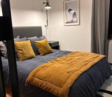 Delle Apartment | Élégant F2 luxueux proche Suisse