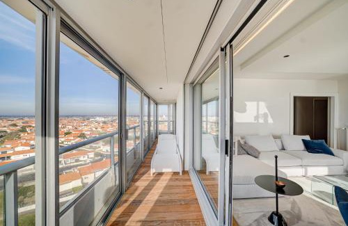 Les Sables d'Olonne Apartment | Élégant Penthouse Vue Mer & Double Garage