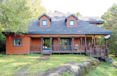 Mille-Isles Ski Chalet | Évadez-vous vers le Nord à Mille-Isles