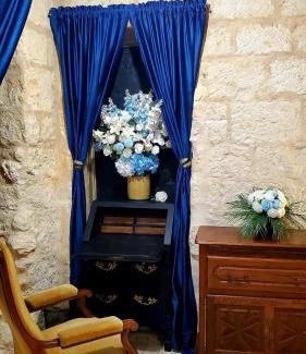 Les Roches-l'Eveque Apartment | Évasion