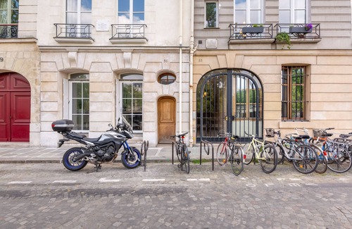 Notre Dame Apartment | ÎLE Saint-louis/Marais- Splendide Duplex sur les Quais de Seine