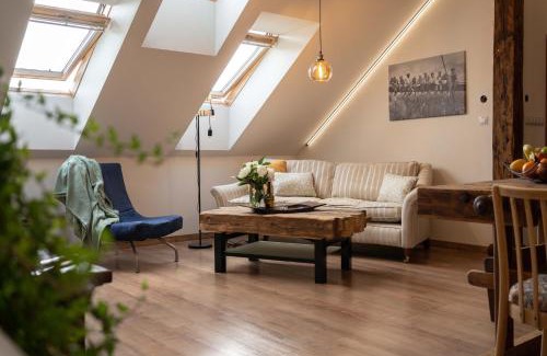 Smizany Apartment | ČÁKYHO KÚRIA - apartmán pre 4 osoby s krbom a saunami