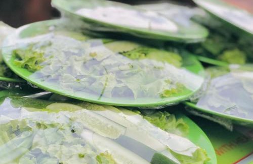 Cam Ranh Cabin | Đảo Bình Ba, nhà nghỉ sắc màu đi bộ ra biển rất gần, không nhận khách quốc tế, phòng đôi - nhận cọc trước mới giữ phòng