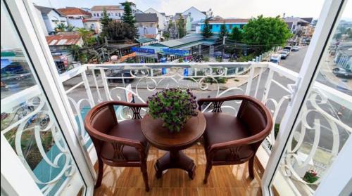 Phuong Hotel | Đoàn Vượng Hotel