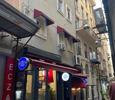 Asmali Mescit Apartment | ŞAHİN PERA SUİT3 Central location 2 Br 3 Ac great apartment