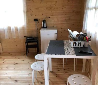 Vilnius County House | Šeimos Namelis Adomo Sodyboje prie ežero 35 km nuo Vilniaus šalia Dubingių