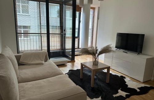Business District Apartment | Žvėrynas Apartment with jacuzzi