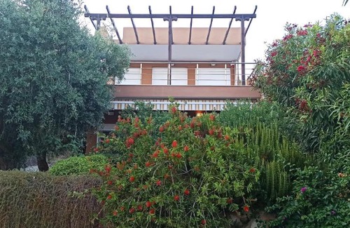 Pangaio House | Δίπλα στο κύμα -Βeside the wave