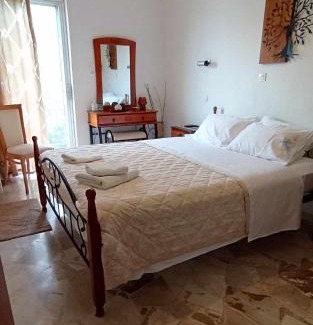 Loutra Ypatis Hotel | Ενοικιαζόμενα δωμάτια "ΟΛΓΑ"