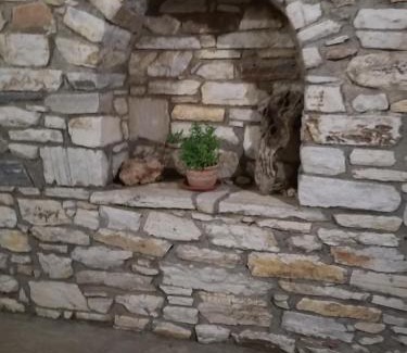 Aperathos Apartment | Με θέα το χωριό & το όρος Ζευς!