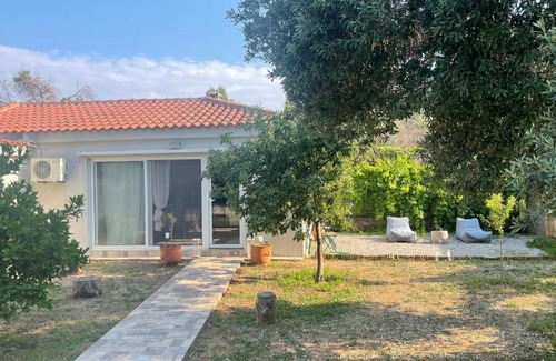 Ayia Anna House | Σπίτι μέσα στο δάσος