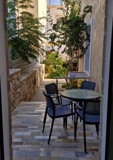 Marathokampos Apartment | Το πετρινο σπιτι
