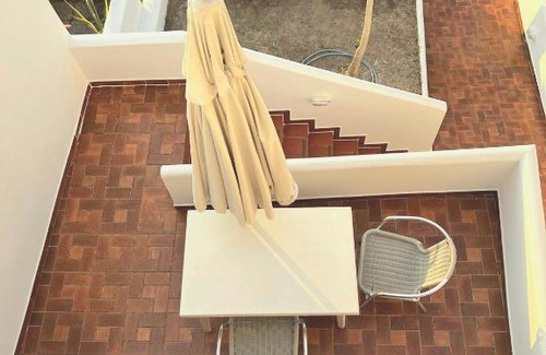 Evrostina House | Το σπίτι των δελφινιών