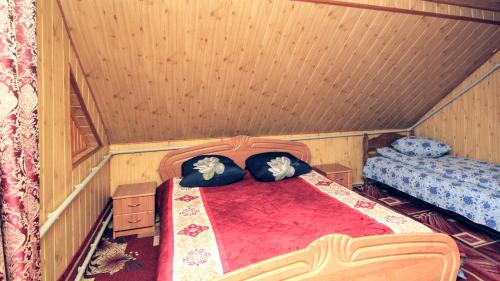 Yablunytsya Apartment | Апартаменти з трьома спальнями