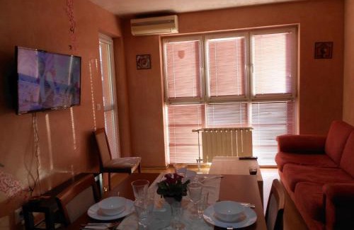 Vitosha District Apartment | Апартамент Мур