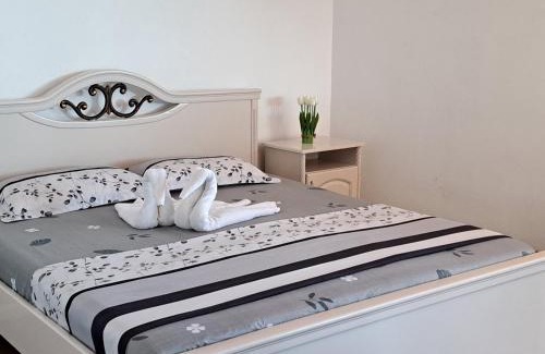 Nessebar New Town Apartment | Апартамент с изглед море и Стария Несебър