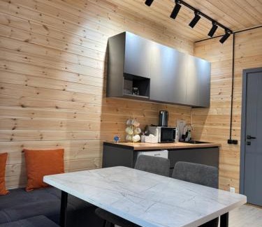 Bosteri House | Барни