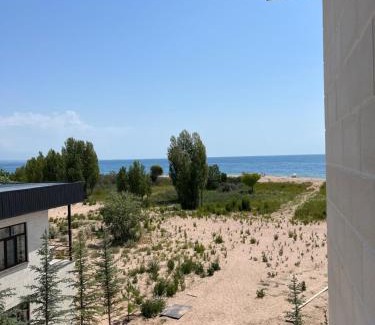 Cholpon-Ata Apartment | Берег 2