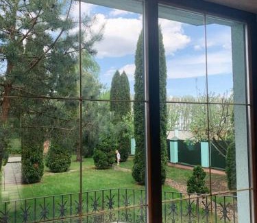 Volyn Oblast Villa | Бояринка