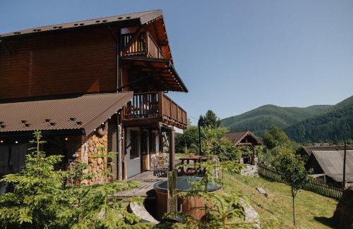 Tatariv House | Бриндуш