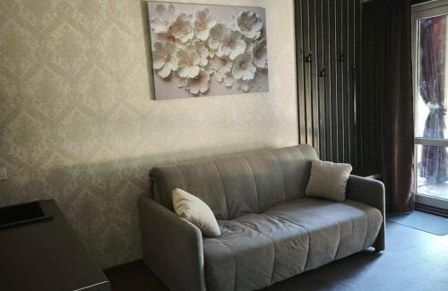 Pidhirtsi House | Будинок з басейном і сауною