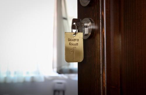 Zlatograd House | Бялата къща