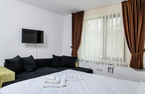 Zlatograd House | Бялата къща