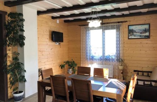 Zhdeniyevo Apartment | Вербовий двір - Willow Yard