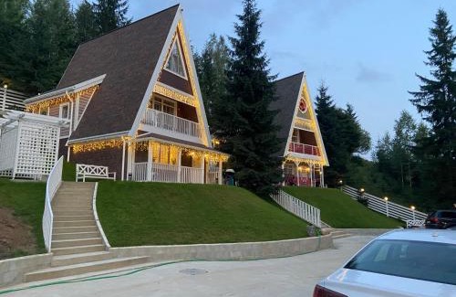 Chornomorsk Apartment | Двоповерховий апартамент у котеджі FREEMAN-3b з грилем та альтанкою над річкою