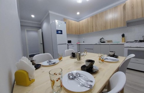 Kaztsik Apartment | Двухкомнатная квартира в жк