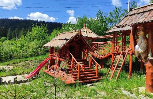 Yaremche Cabin | Дерев'яний котедж "Казка"