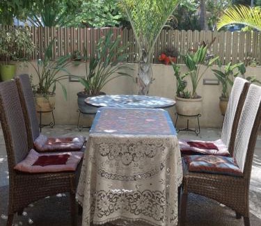 Rishon LeTsiyon Villa | Дом для гостей