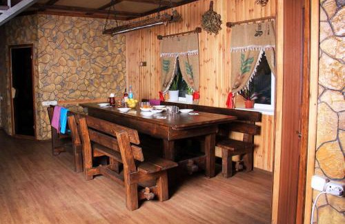 Nyzhni Mlyny House | Дом с баней для отпуска