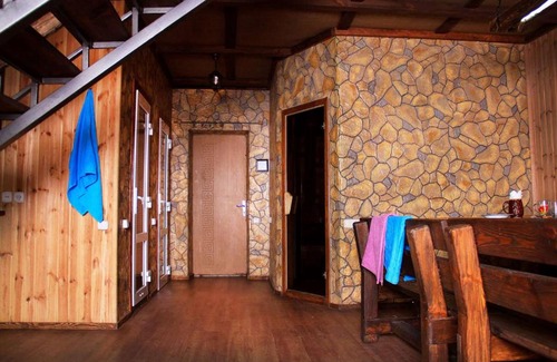 Nyzhni Mlyny House | Дом с баней для отпуска