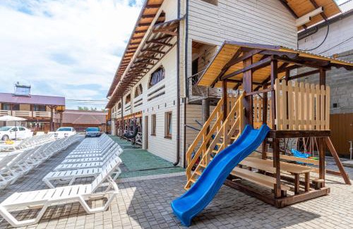 Solotvyno Hotel | Золотий Павлін