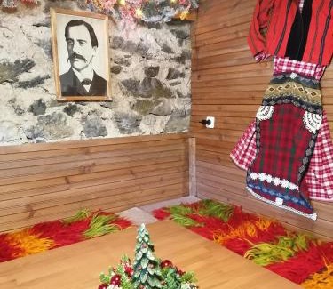 Luki Villa | Каменната къща