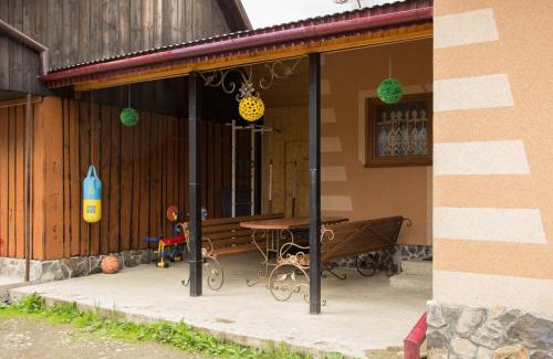 Soymy House | Карпатське сяйво