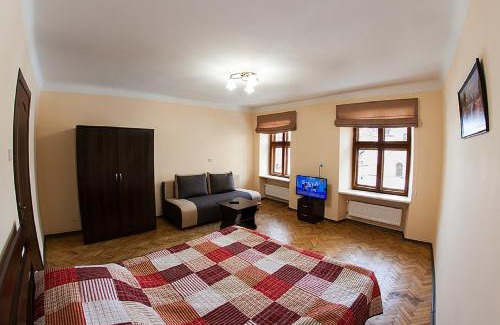 Lviv City Center Apartment | Квартира в центрі на вулиці Вірменській 12 є дві спальні двуспальні ліжка